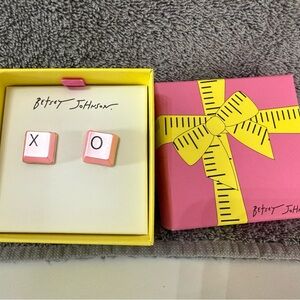 ⌨️Betsey Johnson Pink and White Comouter XO Square Stud Earrings